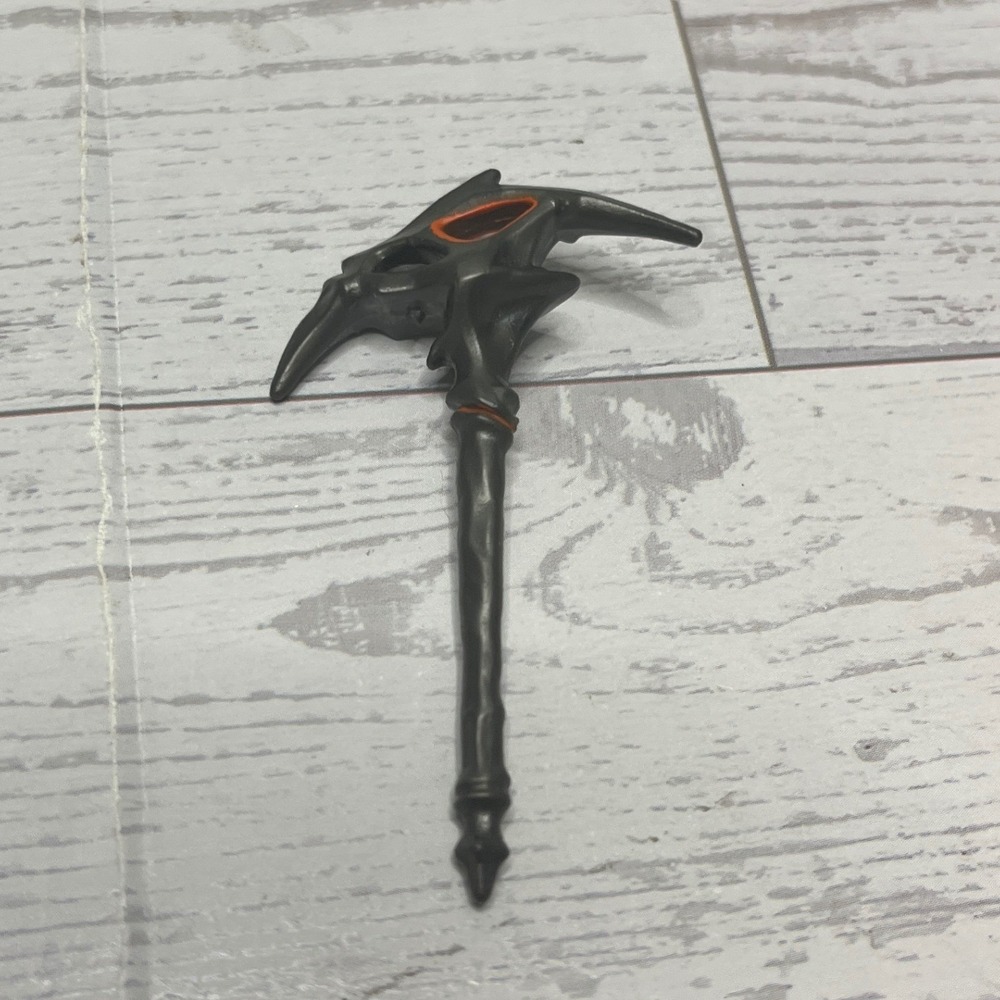 Fortnite Dread Harvesting Tool Pickaxe Accessory for 4 Inch Action Figures
